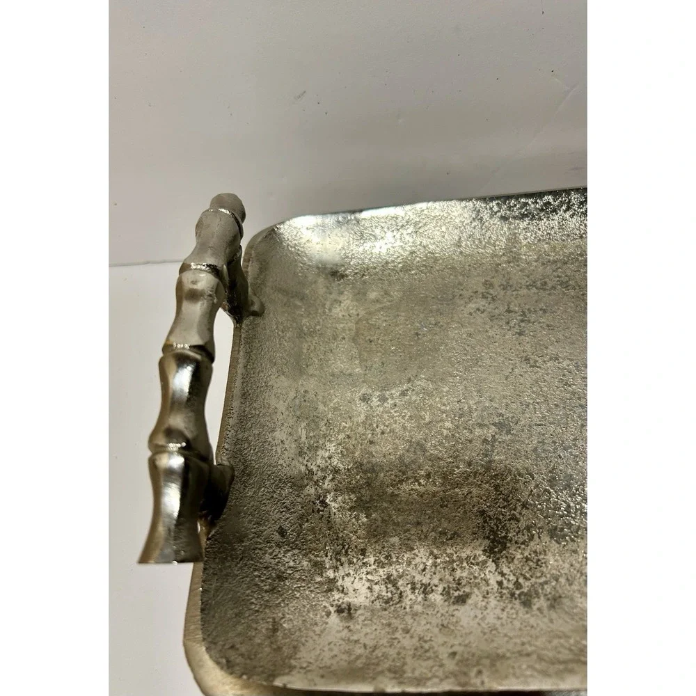 Silver‎ Aluminum Tray With 